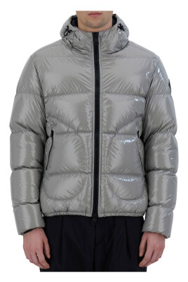 light-grey-lacquered-puffer-coat
