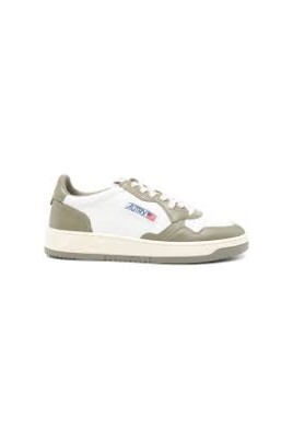 sneakers-basses-en-cuir-blanc