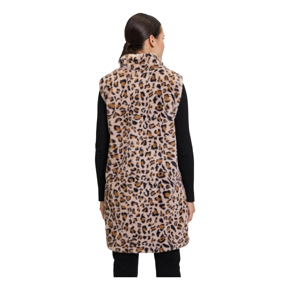 Betty Barclay Pluizige Casual Jas met Opstaande Kraag Brown Dames