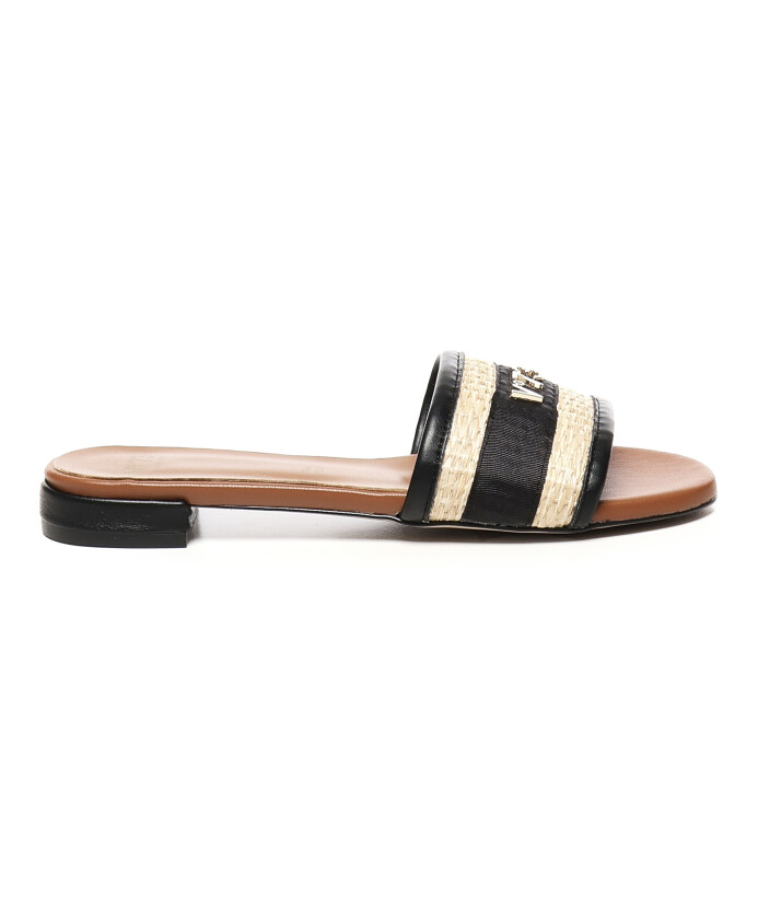 sandales-noires-en-cuir-a-bout-ouvert
