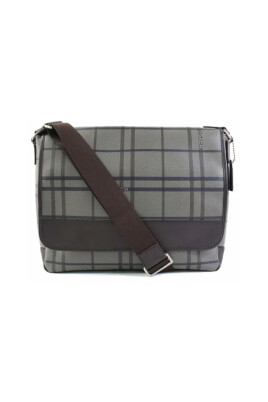 pre-owned-plastic-shoulder-bags