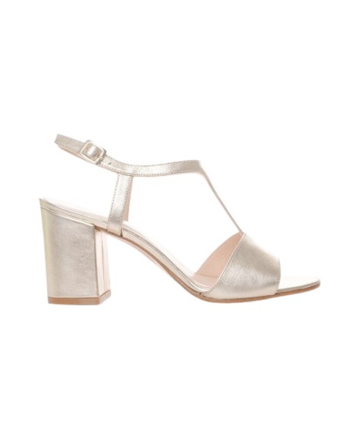 sandales-a-talons-en-cuir