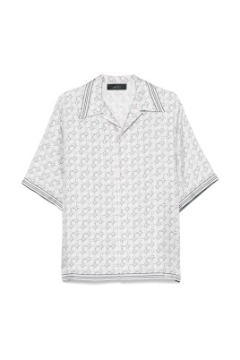 chemise-en-soie-grise-claire-avec-monogramme