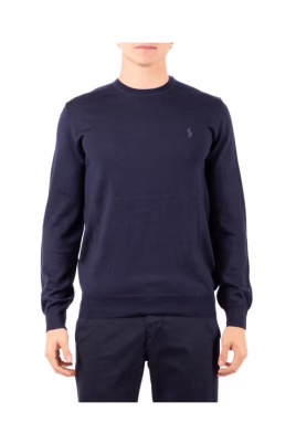 round-neck-knitwear