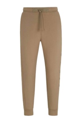 beige-jogging-saet-med-elastan