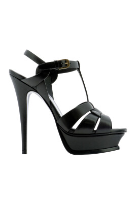 black-leather-sandals-for-women