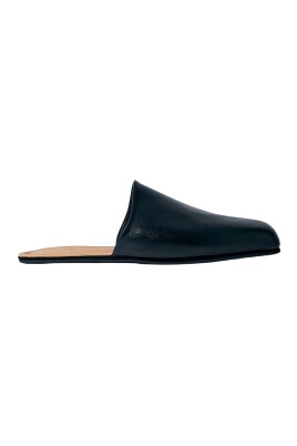 smooth-leather-mules-with-debossed-logo