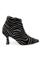 bottines-en-daim-zebre-gris