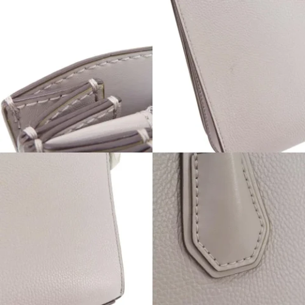 Michael Kors Pre-owned Fabric handbags Beige Dames