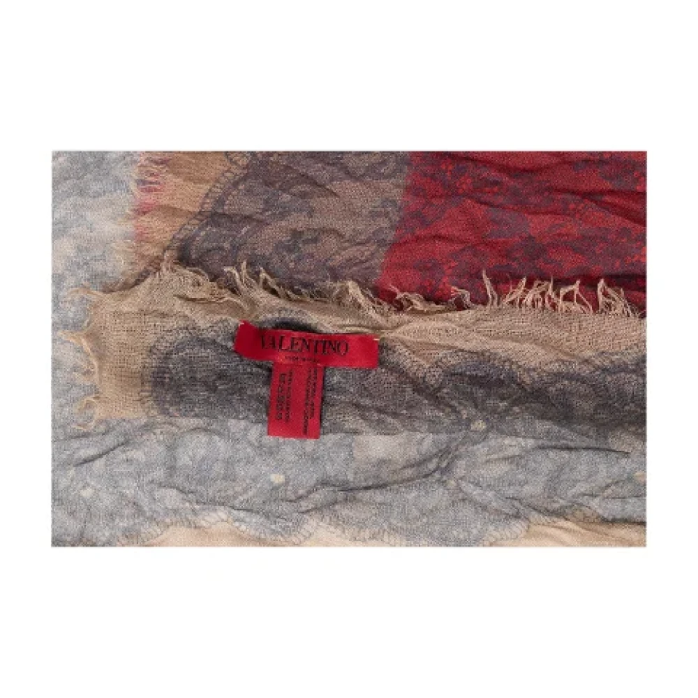 Valentino Vintage Pre-owned Cashmere scarves Red Dames