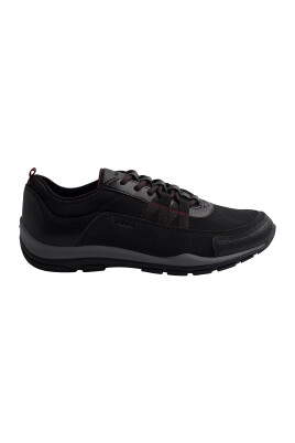 komfortable-andbare-sneakers-med-elastiske-snoreband