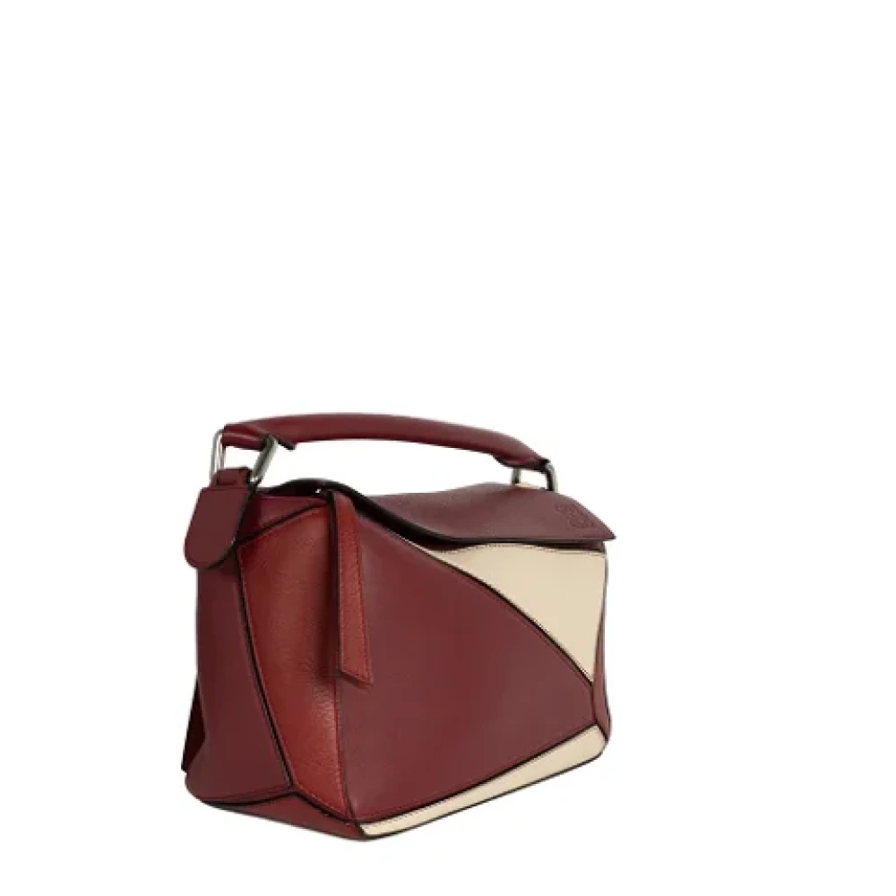 Loewe Pre-owned Leather shoulder-bags Red Dames
