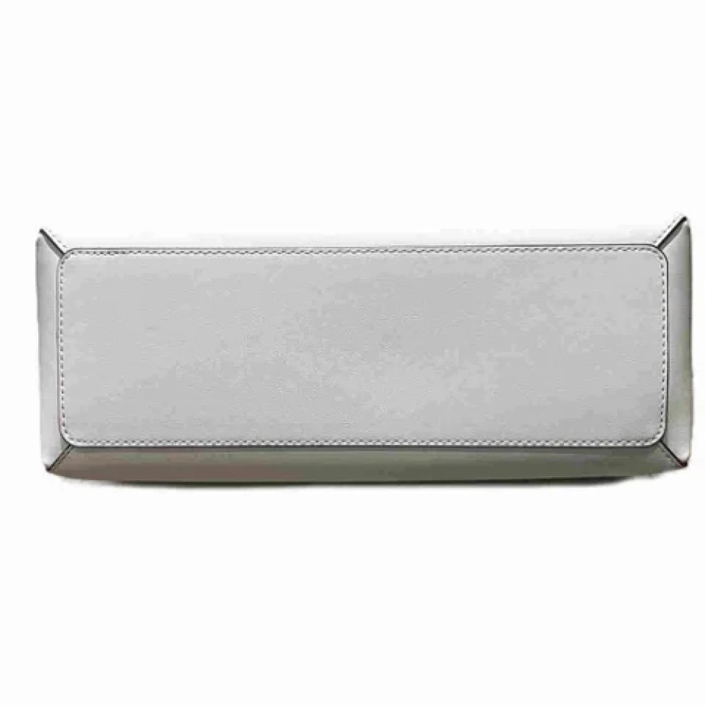 Michael Kors Pre-owned Leather handbags Gray Dames