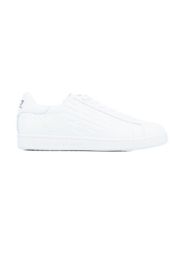 stylish-sneakers-for-everyday-wear