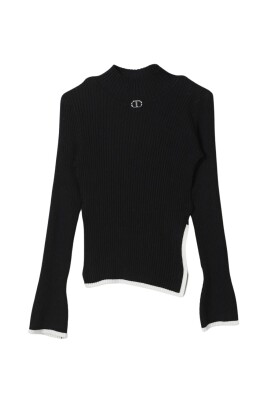 white-ribbed-knit-sweater