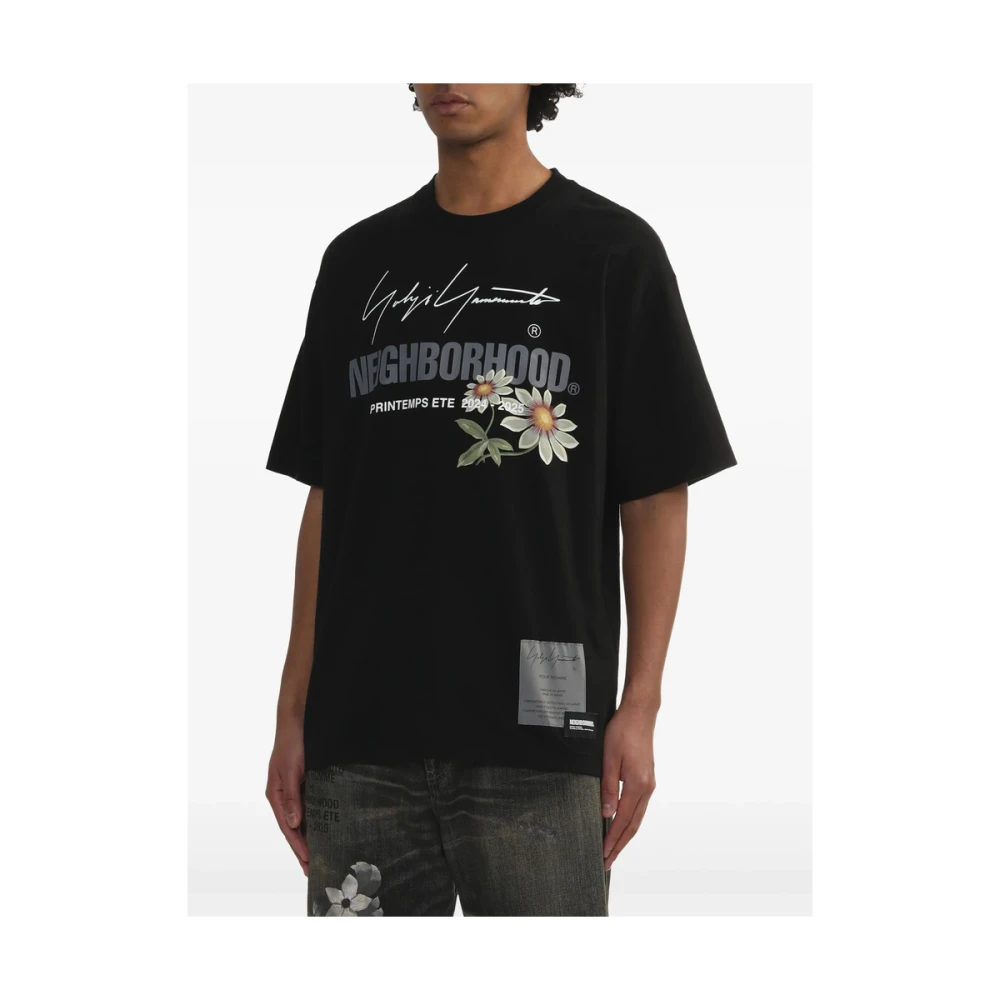 Yohji Yamamoto Zwart Bloemen Logo Print Ronde Hals Black Heren