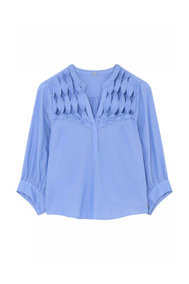 chic-blouse-with-v-neck-and-3-4-sleeves