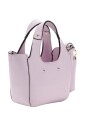 sac-a-main-rose-au-design-distinctif