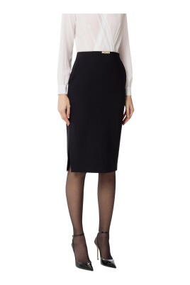 jupe-legere-en-crepe-double-avec-detail-de-bijou