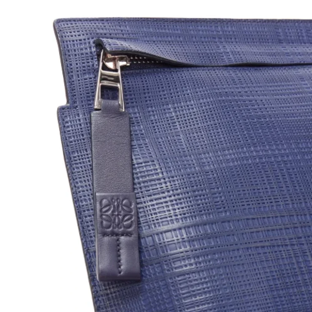 Loewe Pre-owned Leather clutches Blue Heren