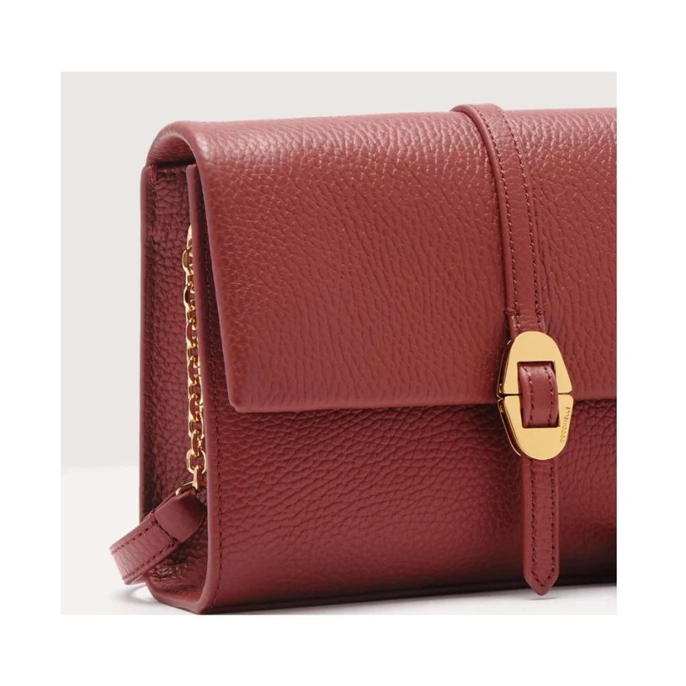 Coccinelle Bruine Schoudertas met Metalen Detail Brown Dames