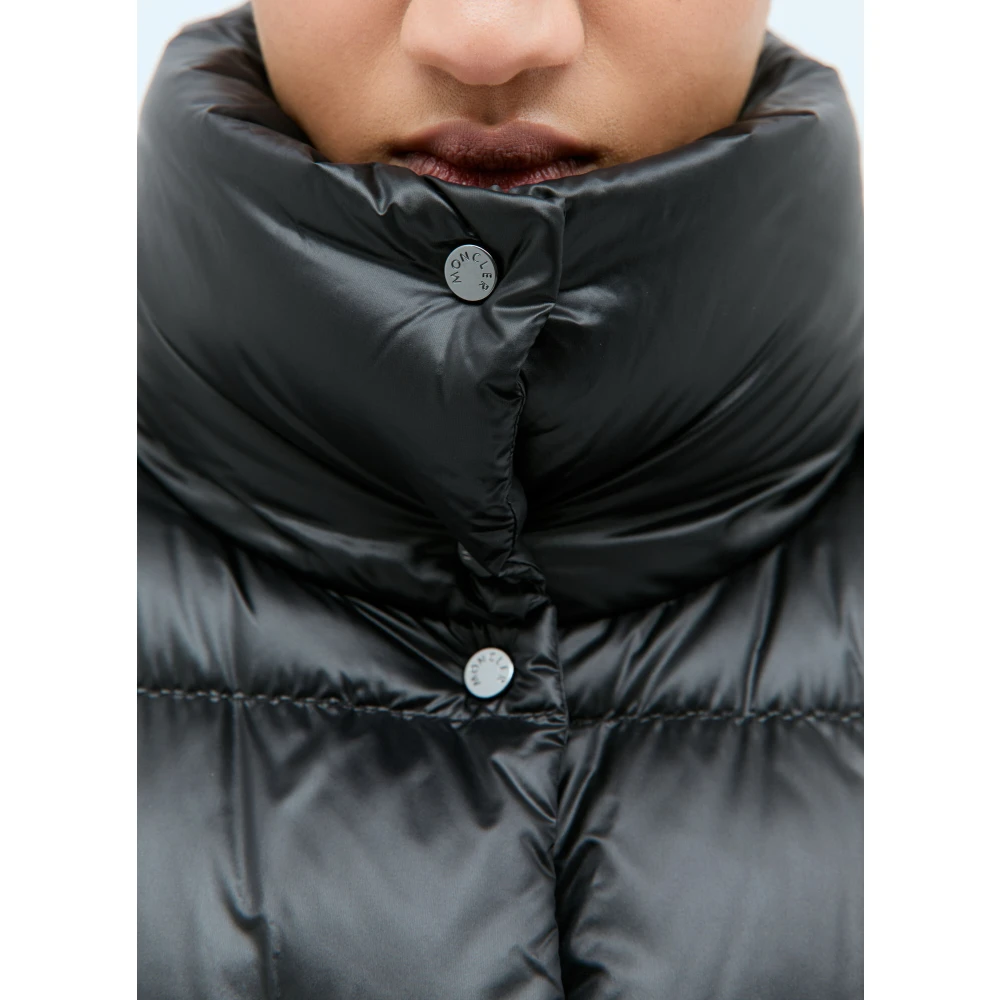 Moncler Korte donsjas met opstaande kraag Black Dames