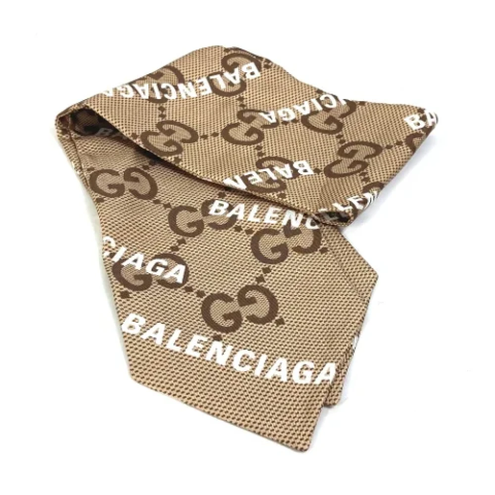 Gucci Vintage Pre-owned Fabric scarves Brown Dames