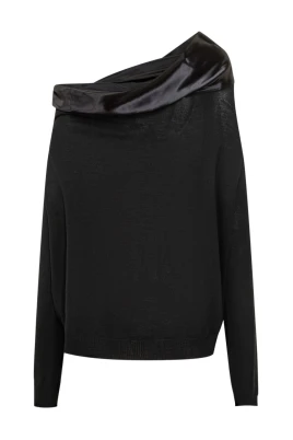 Draperad tröja