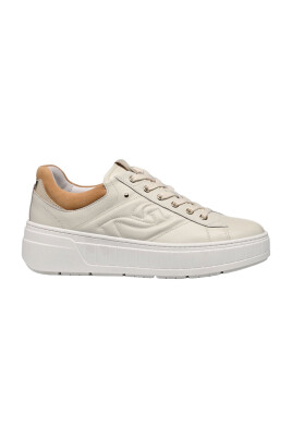 beige-sneakers-with-italian-craftsmanship