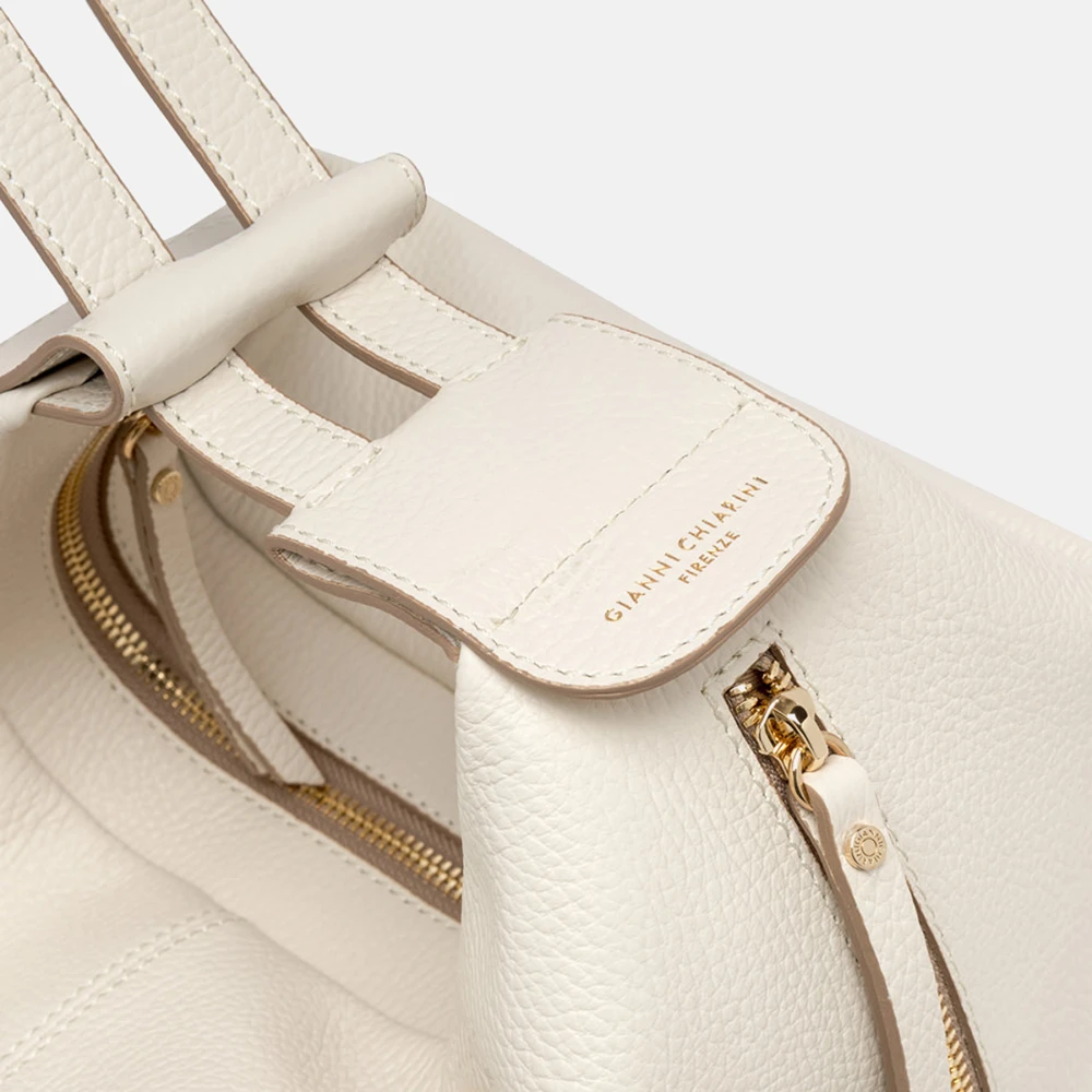 Gianni Chiarini Witte Gehamerd Leren Rugzak White Dames