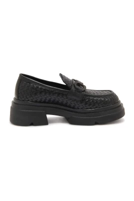 Vävd läderloafer