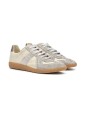 gele-en-grijze-sneakers-stijlvol-ontwerp