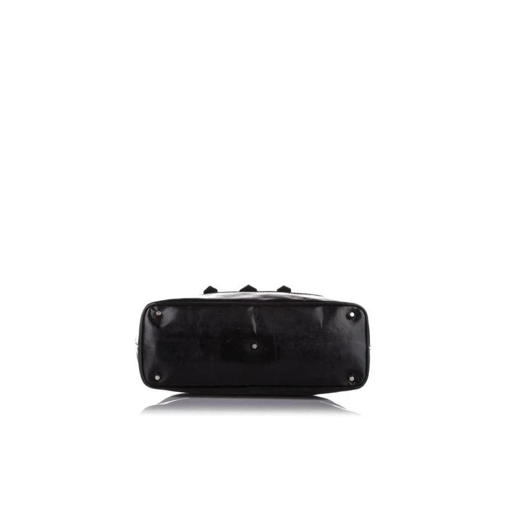 Burberry Gewatteerde Nylon Tote met Gespdetail Black Dames