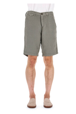 green-bermuda-shorts