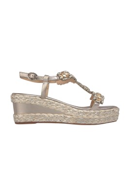 shiny-half-wedge