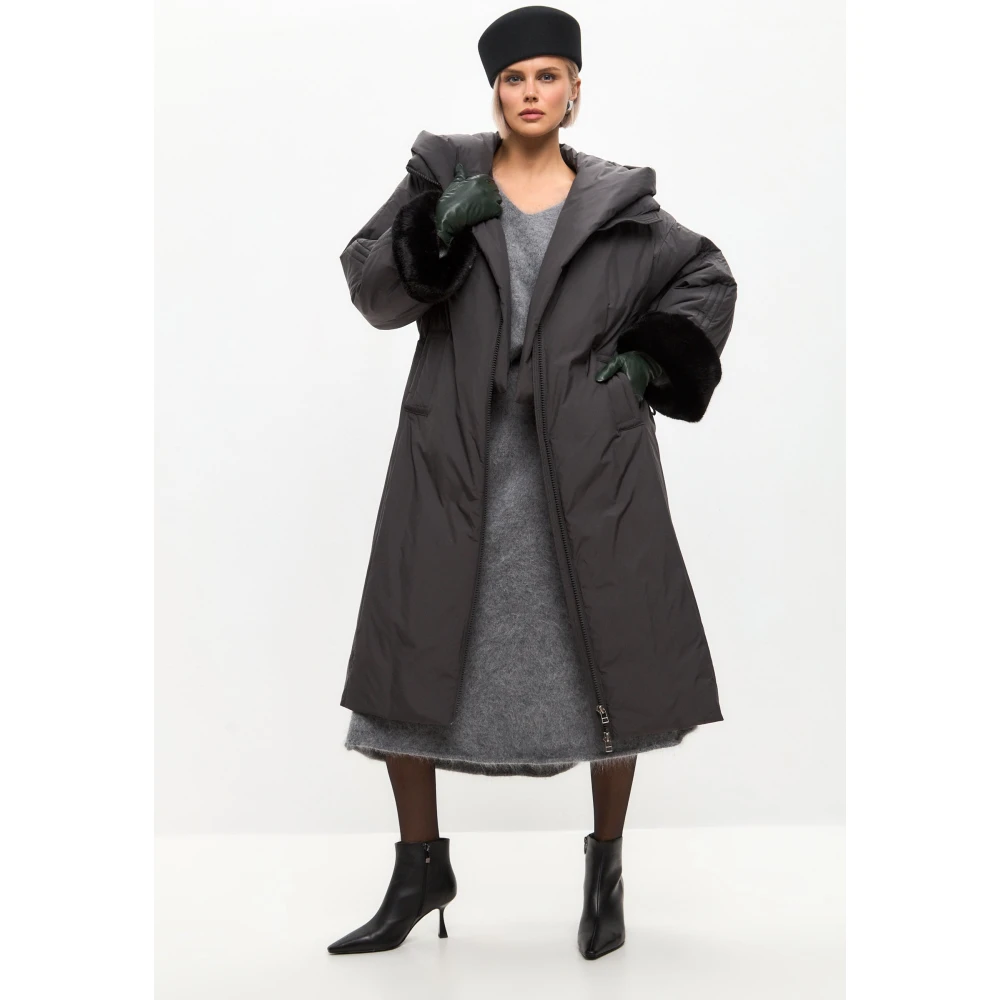 Cesare Gaspari Oversized gewatteerde jas met capuchon en nepbont manchetten Grijs Gray Dames