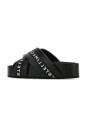 logo-slippers-with-contrast-detail