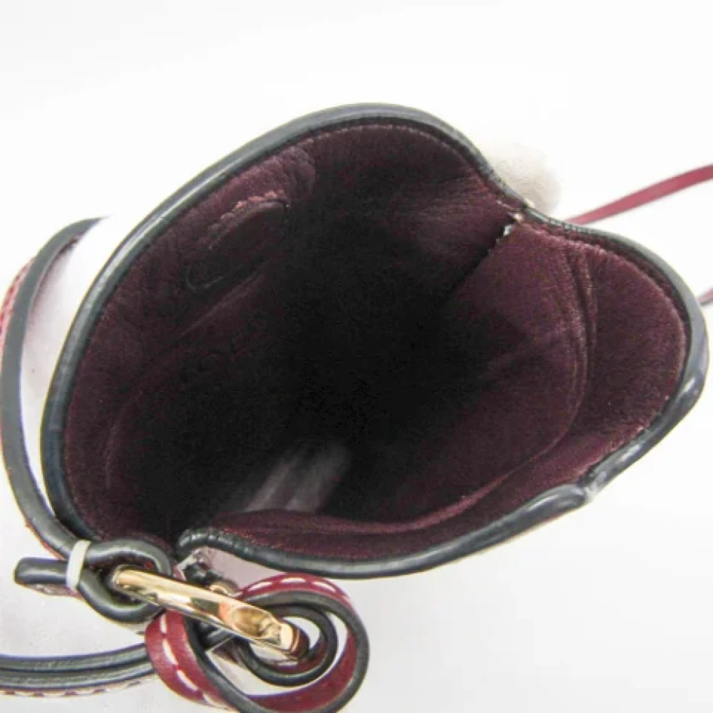 Loewe Pre-owned Leather shoulder-bags Red Dames
