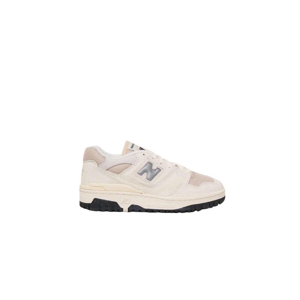 スニーカー NEW BALANCE Woman Sneakers White M2002RPND New Balance® 2002R Unisex Sneakers For Women | J.Crew