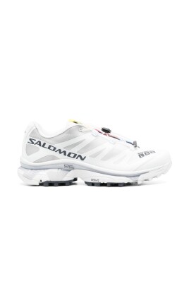 white-sneaker-xt4og