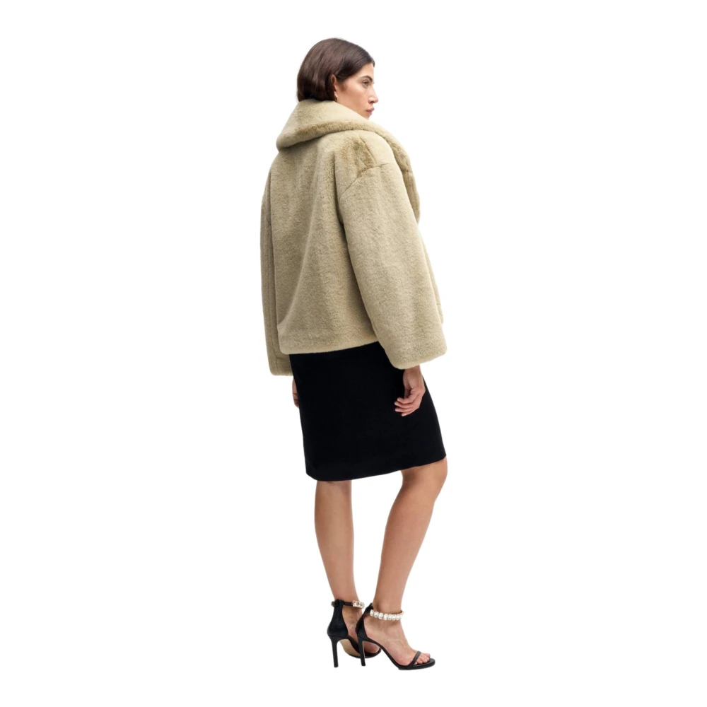 Hugo Boss Moderne Geknipte Nep Bontjas Beige Dames