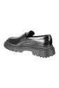 mocassins-en-cuir-a-semelle-crantee