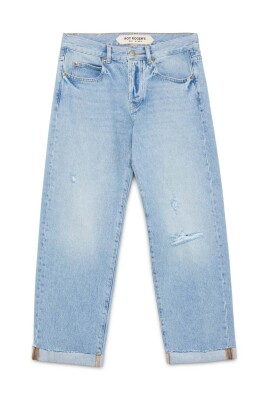 blue-jeans-with-relaxed-fit