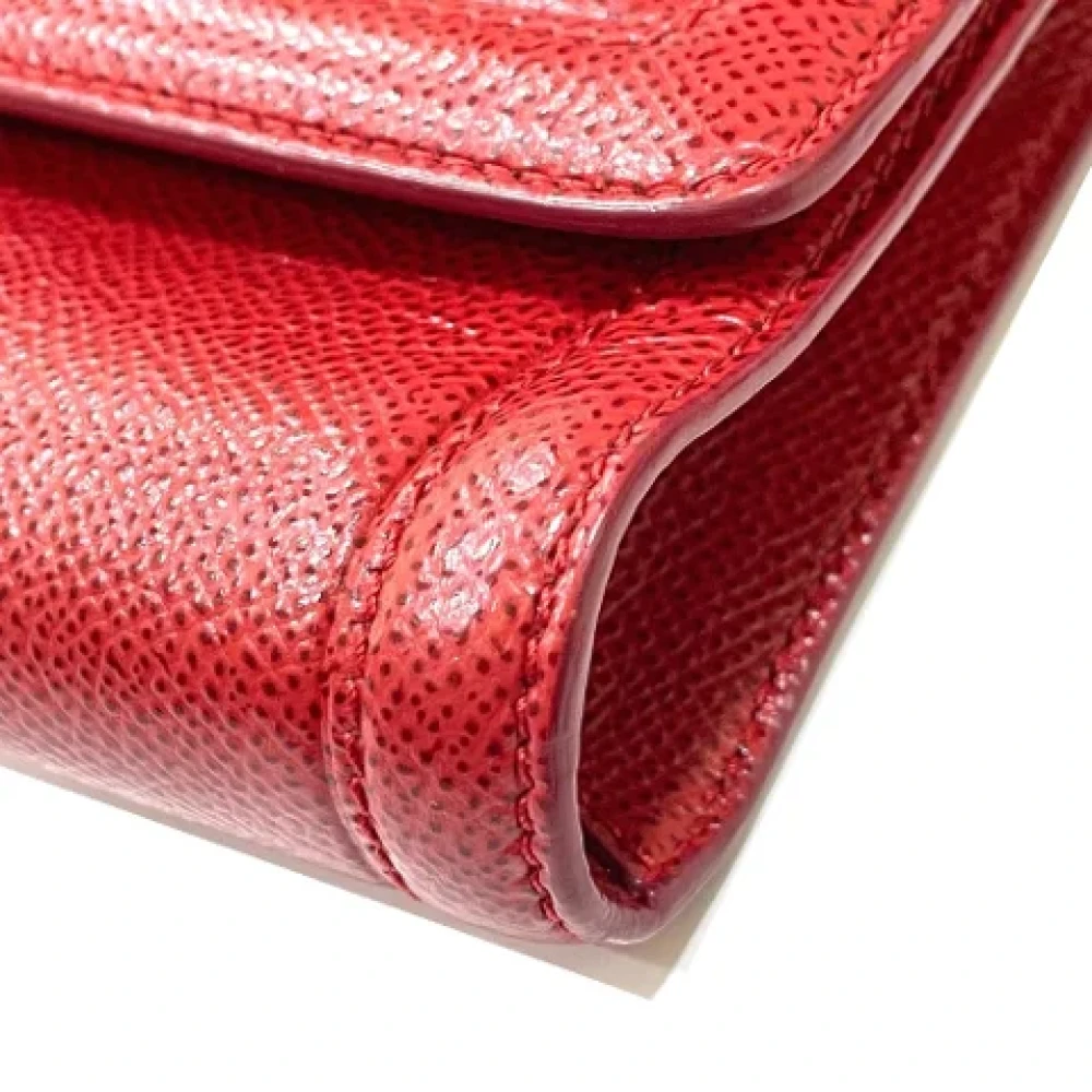 Salvatore Ferragamo Pre-owned Leather shoulder-bags Red Dames