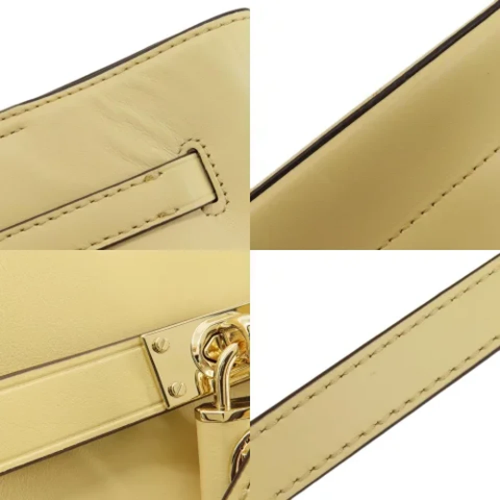 Michael Kors Pre-owned Leather shoulder-bags Yellow Dames