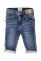 jean-en-denim-souple-et-ajuste