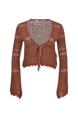 brun-kort-blonde-strik-cardigan