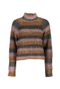 pull-a-col-roule-elegant-avec-details-contrastants