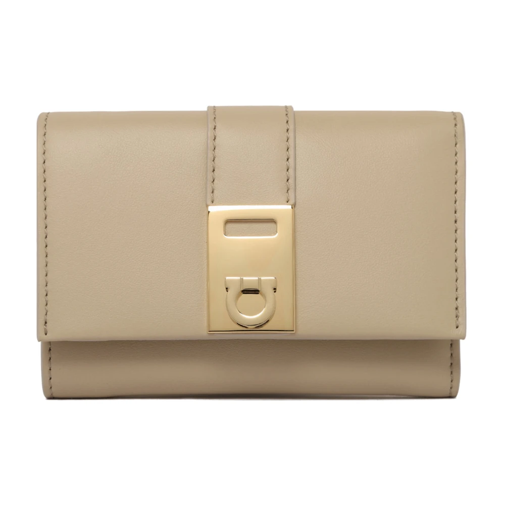 Salvatore Ferragamo Stijlvolle Portemonnees Collectie Beige Dames