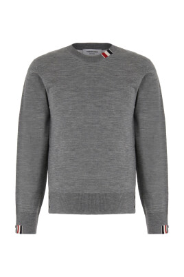 round-neck-knitwear